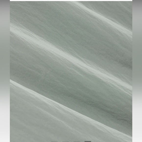 Fear of God Essentials Womens Crinkle Nylon Trackpant in Seal - Picture 4 of 5